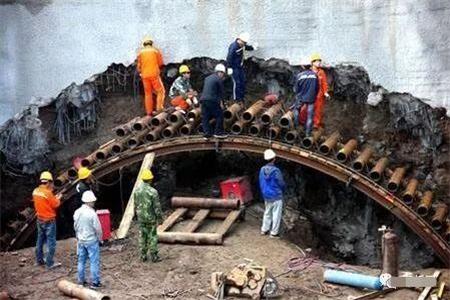 河源隧道钢花管支护案例